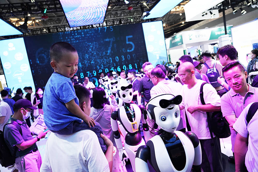 尊龙人生就是博d88「图集」AI图像生成特斯拉人形机器人：直